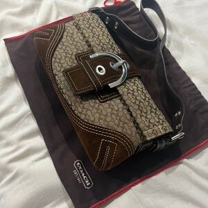 VINTAGE COACH L05Q-3628 Nov 2005 brown sign. print suede